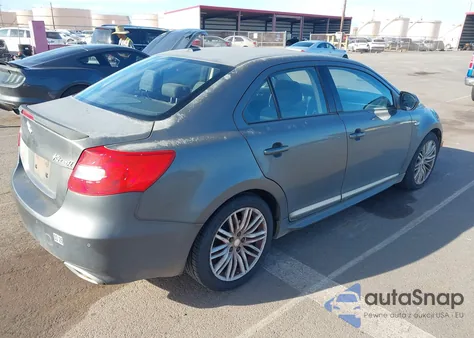 2012 Suzuki Kizashi Sport Sls z USA, uszkodzony, nr VIN JS2RE9A80C6100317